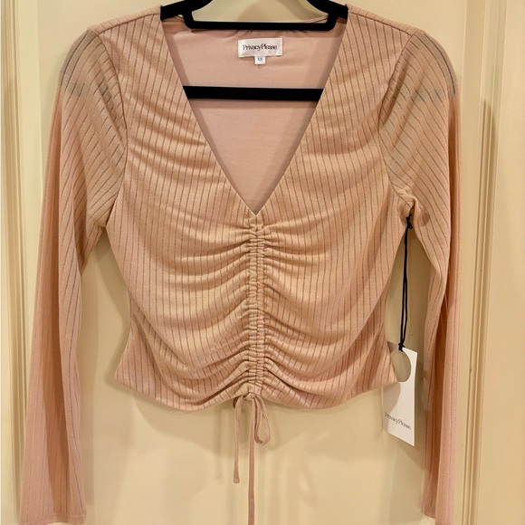 Lovers and Friends CAPRI TOP in Taupe, New With Tags - Picture 2 of 4